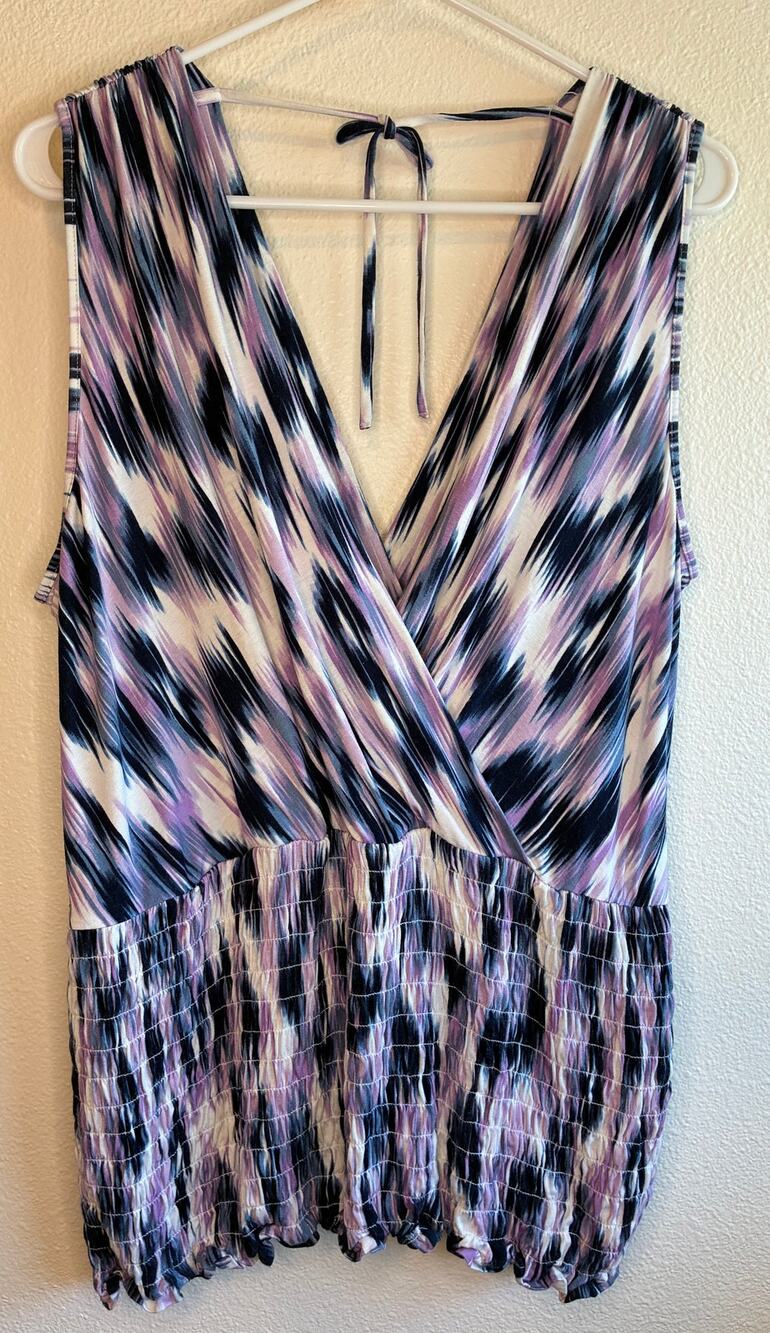 LANE BRYANT | Sleeveless Surplice V-Neck Top Smocked Body | 18/20